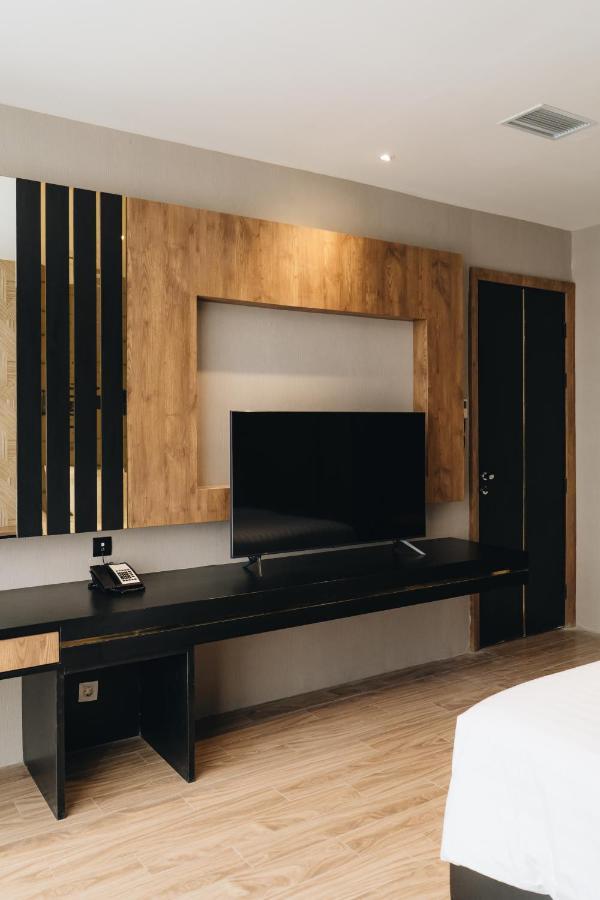 Grand Premier 4* Medan